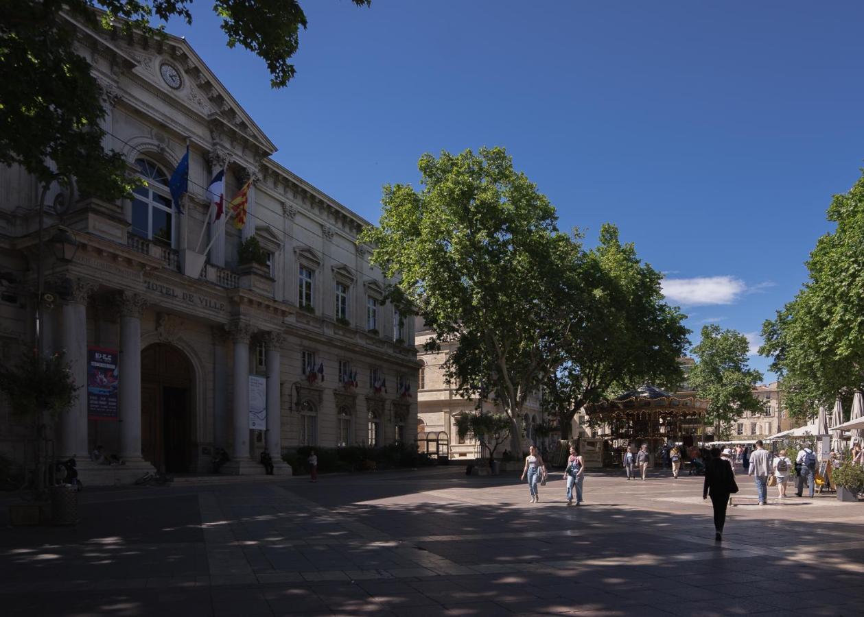 Le Central Авиньон Экстерьер фото